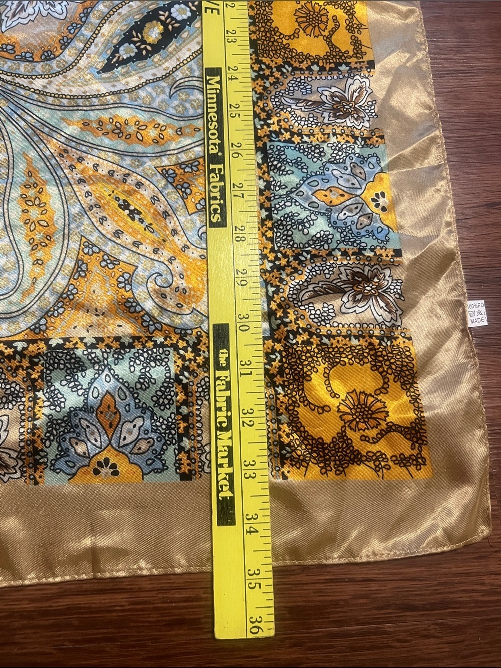 Elegant Gold and Black Silk Scarf - Picture 9 of 10